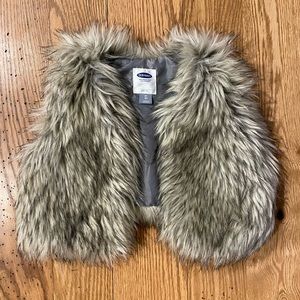 Old navy girls fur vest